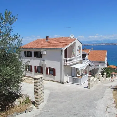 Apartament In With Sea View, Balcony, Air Conditioner, Wi-fi Kali