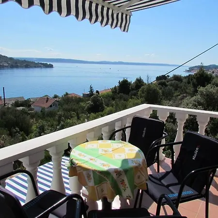 Apartament In With Sea View, Balcony, Air Conditioner, Wi-fi Kali