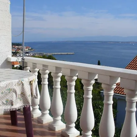 In With Sea View, Balcony, Air Conditioner, Wi-fi Apartment Kali