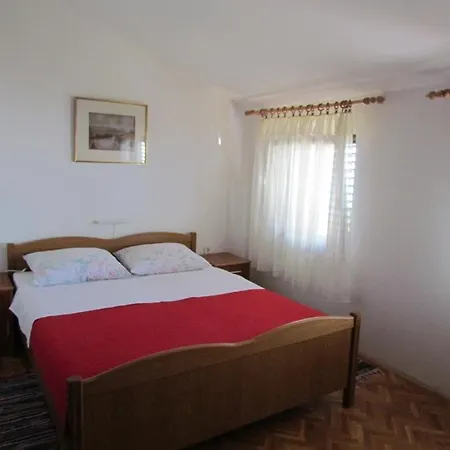 Apartment In With Sea View, Balcony, Air Conditioner, Wi-fi
