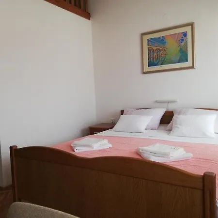 Apartment In With Sea View, Balcony, Air Conditioner, Wi-fi Kali
